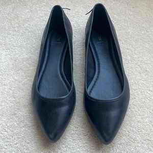 Frye leather black flats